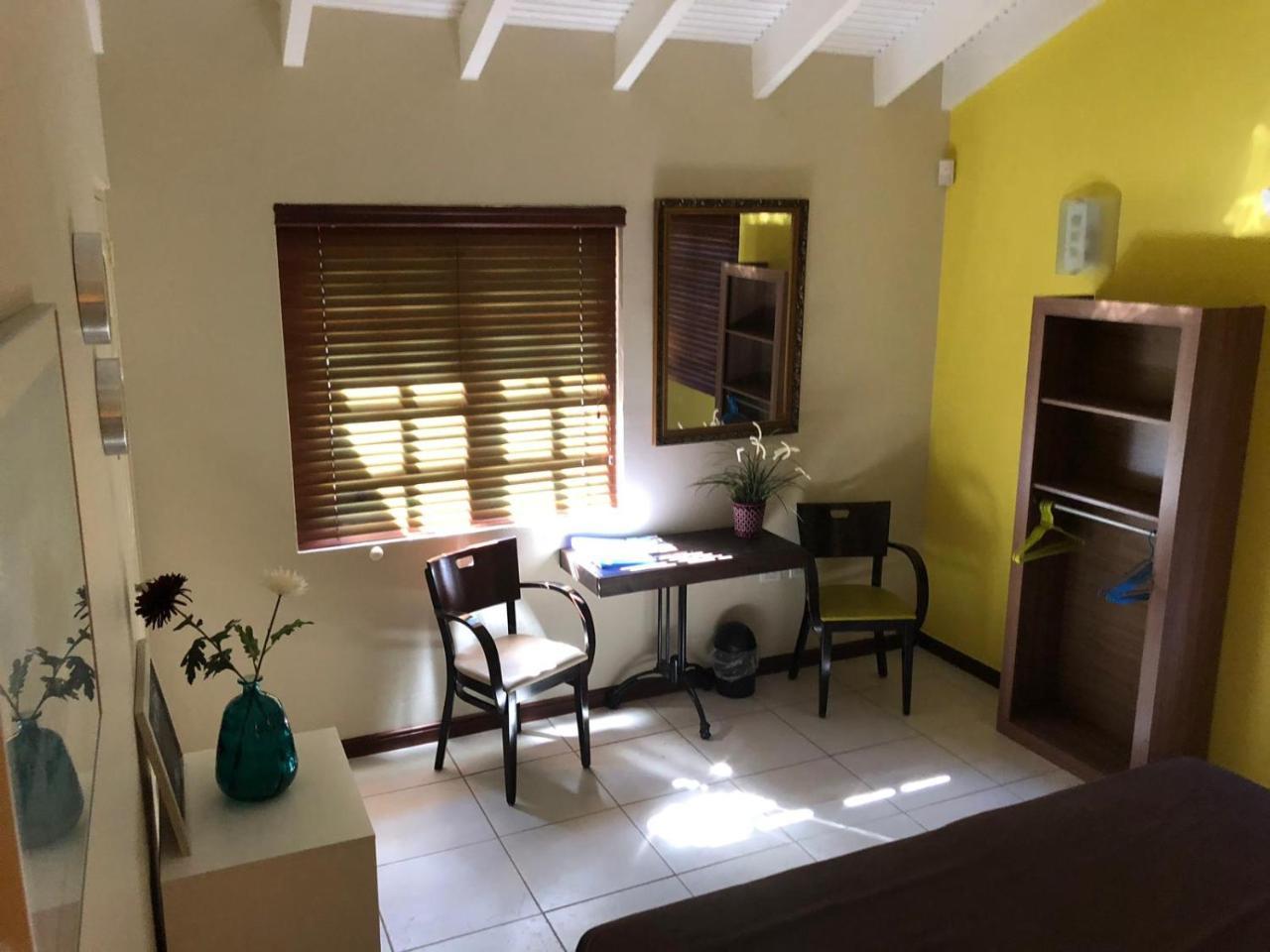 Hemels Curacao Bed & Breakfast Willemstad Luaran gambar